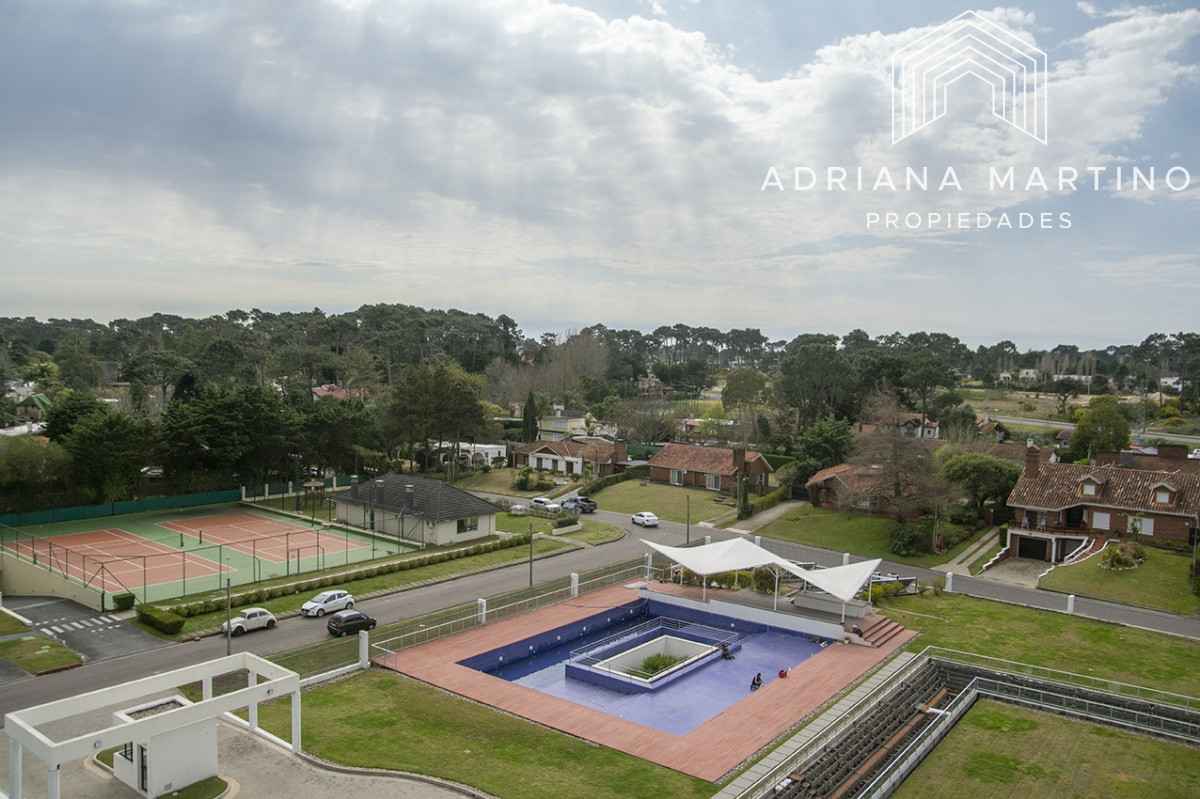 Departamento de 2 dormitorios en venta, Punta del Este