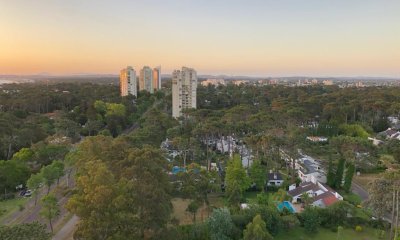 Vende apartamento de 2 dormitorios en Stradivarius, Punta del Este