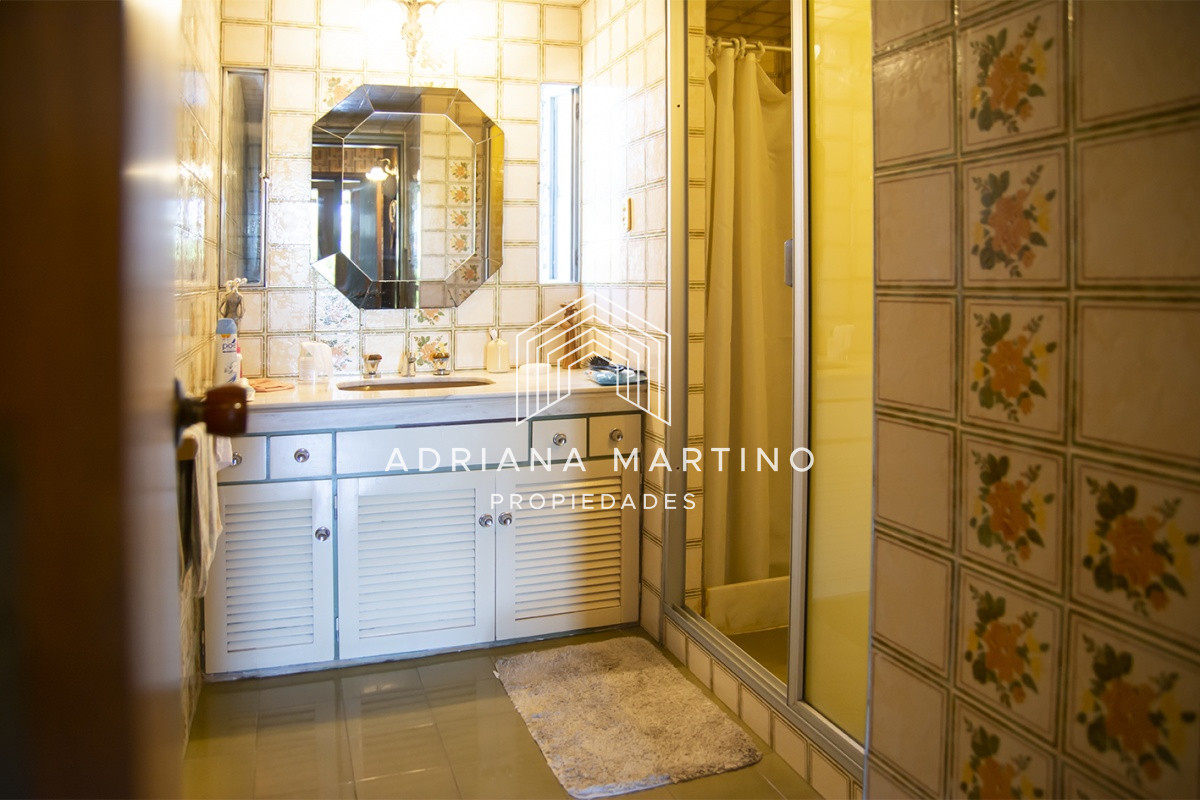 Casa ID.71581 - Hermosa casa en venta a pocos metros del mar.