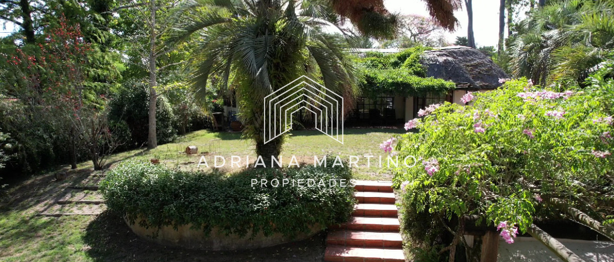 Casa ID.71736 - En venta casa de 1 dormitorio con dependencia en Cantegril
