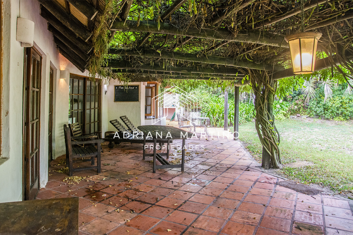 Casa ID.71736 - En venta casa de 1 dormitorio con dependencia en Cantegril