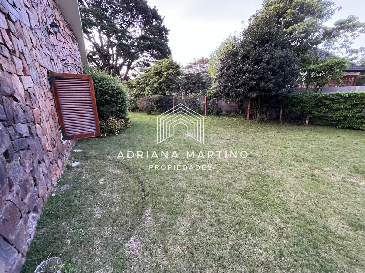 Casa ID.71015 - Vende casa de 3 dormitorios en Pinares, Punta del Este 