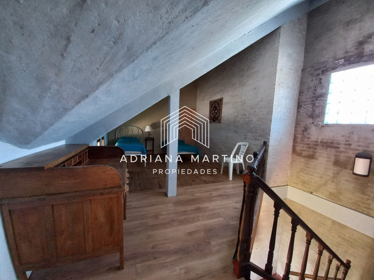 Casa ID.70846 - Vende casa de 3 dormitorios totalmente reformada. Con piscina climatizada. Cerca de colegios, Punta del Este 