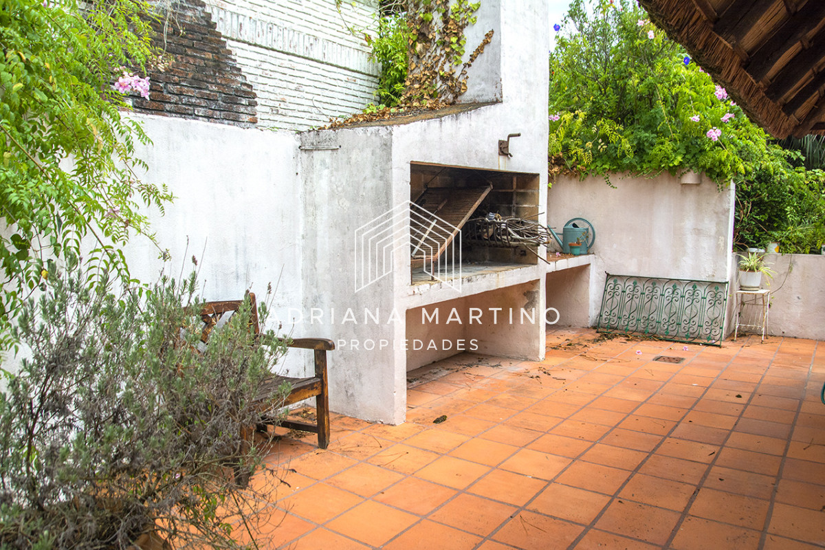Casa ID.71736 - En venta casa de 1 dormitorio con dependencia en Cantegril