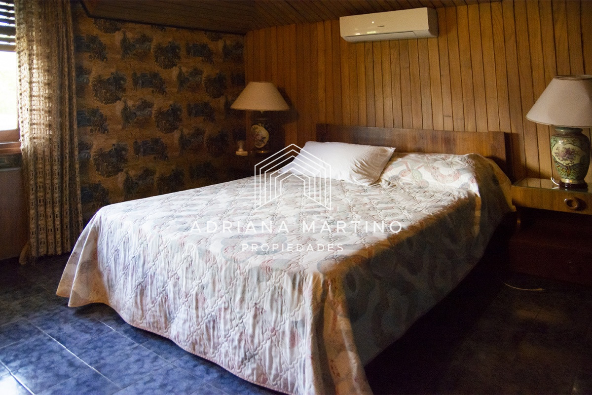 Casa ID.71581 - Hermosa casa en venta a pocos metros del mar.