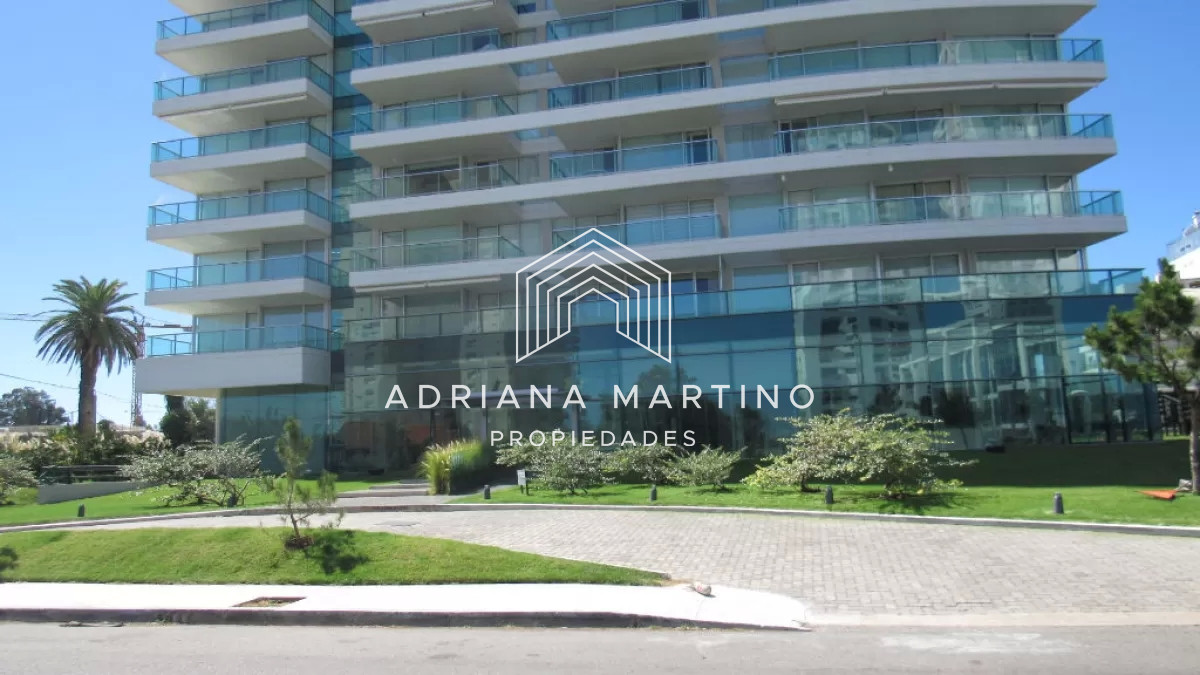 Apartamento ID.71817 - Departamento de 3 dormitorios en venta a pasos del mar. Gala Tower