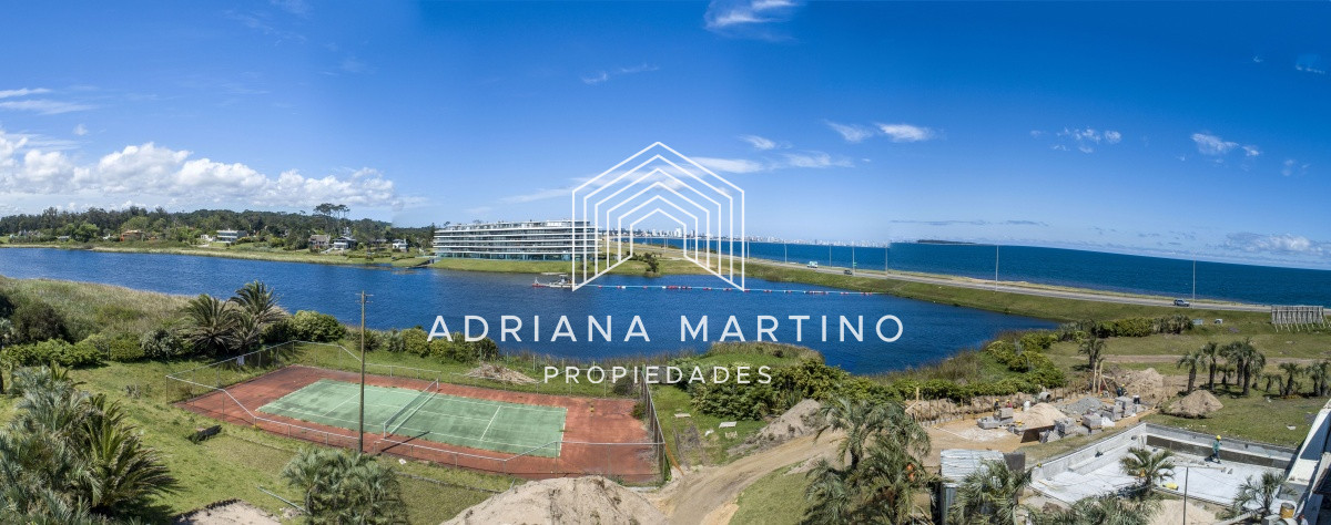 Apartamento ID.71099 - Vende apartamento con vista al mar de 3 suites, en Mansa- Punta del Este.