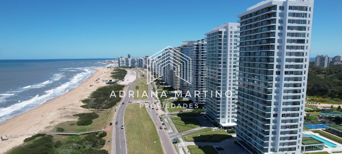 Apartamento ID.71628 - Vistas panoramicas de Playa Brava, Departamento de 3 dormitorios en venta. Torre Le Parc