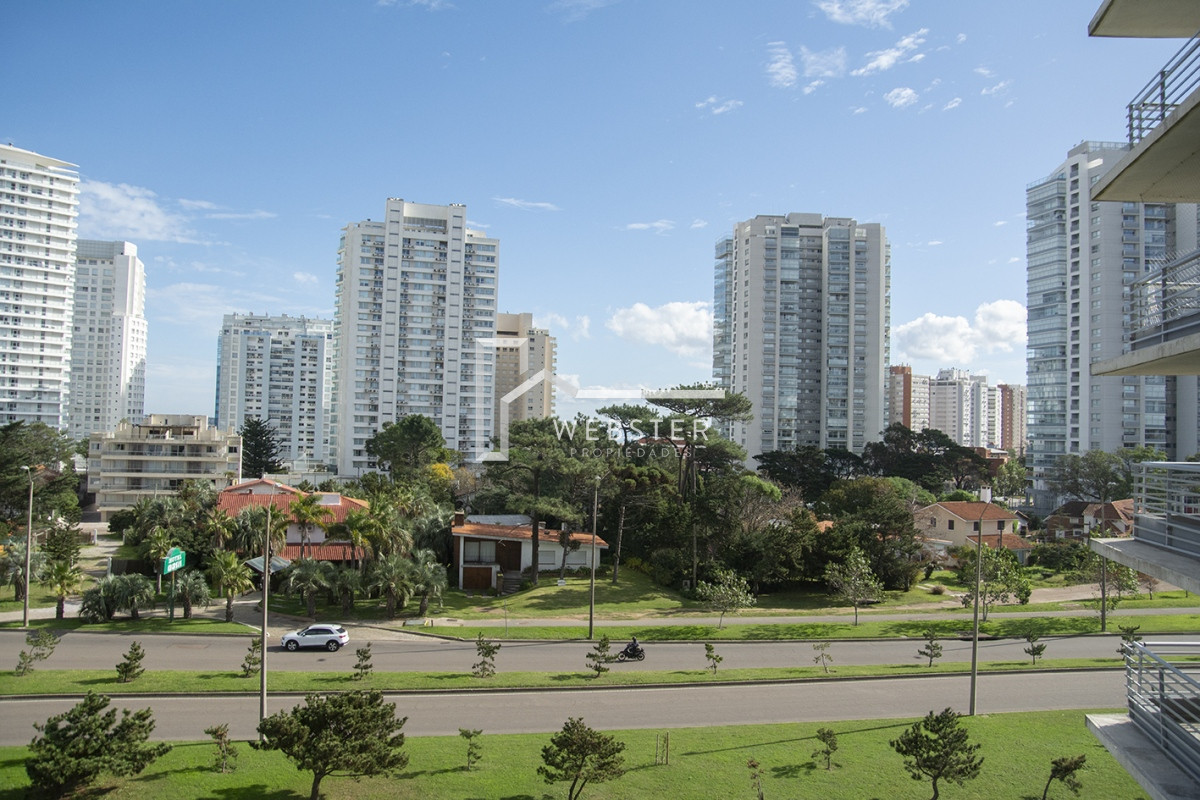 Apartamento ID.1715 - Alexander Boulevard.Departamento de 2 dormitorios, en venta y alquiler.