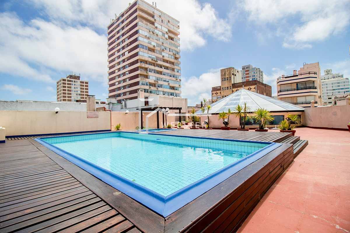 Apartamento ID.1532 - Apartamento en Venta de 3 dormitorios en Edificio Palm Beach . Peninsula , Punta del este 