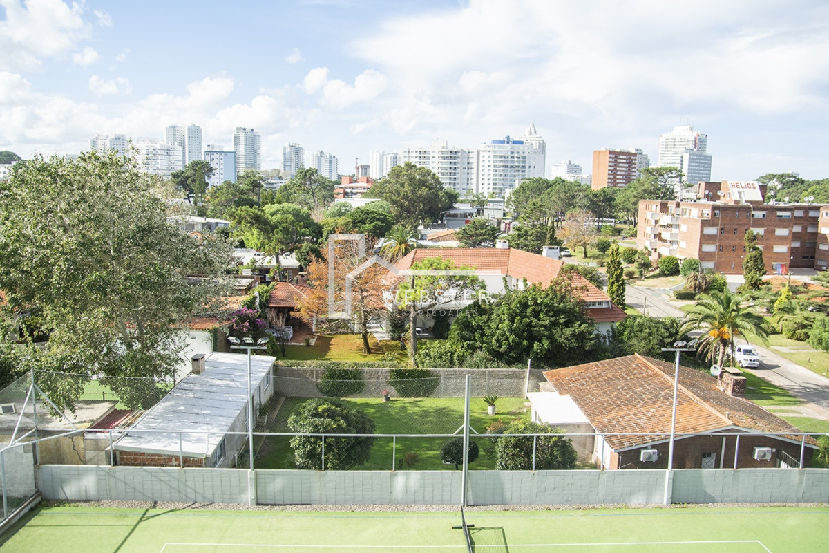 Apartamento ID.1715 - Alexander Boulevard.Departamento de 2 dormitorios, en venta y alquiler.