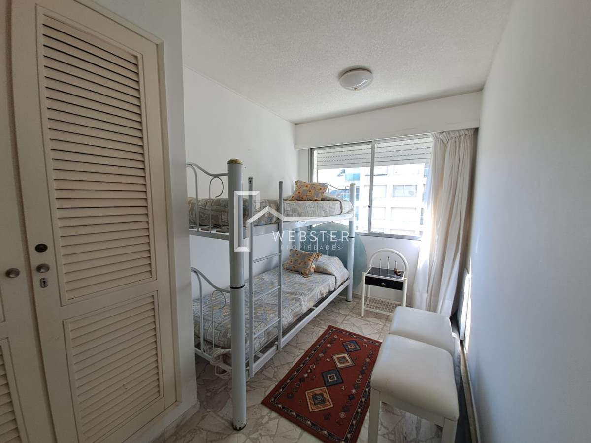 Apartamento ID.2035 - Apartamento en Venta de 2 dormitorios en Edificio I´marangatu, Playa Mansa , Punta del Este