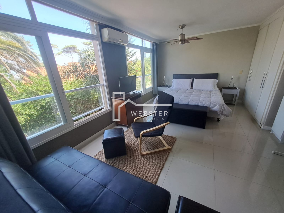 Apartamento ID.2049 - Alquiler anual 1 dormitorio en Punta del Este Playa Mansa