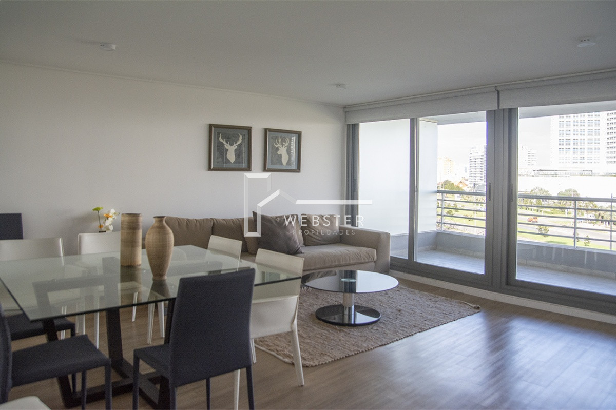 Apartamento ID.1717 - Departamento de 2 dormitorios en venta en torre moderna a metros de Playa Mansa.
