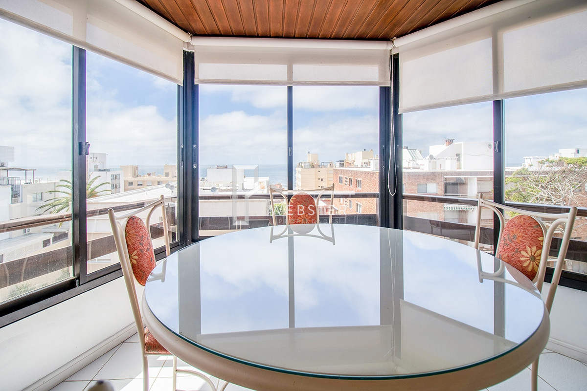 Apartamento ID.1532 - Apartamento en Venta de 3 dormitorios en Edificio Palm Beach . Peninsula , Punta del este 