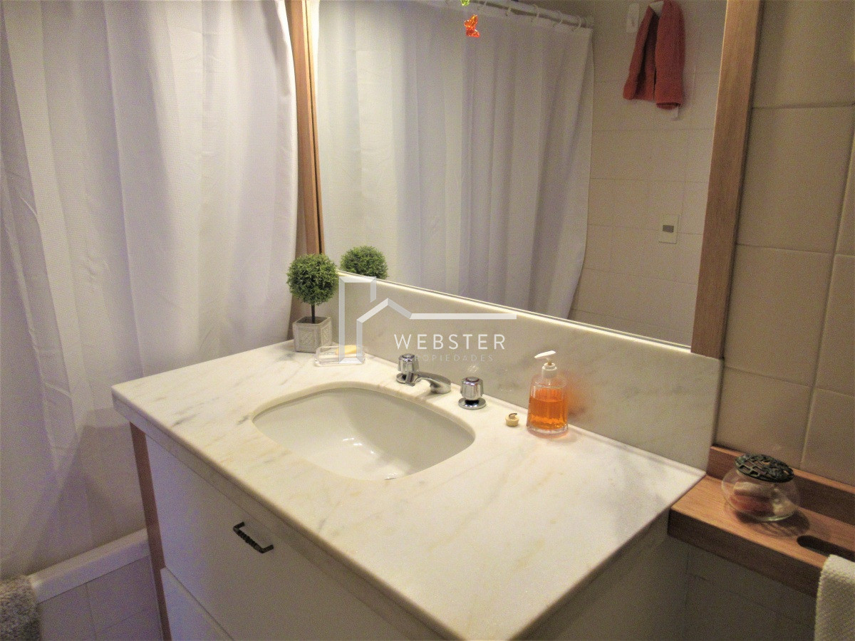 Apartamento ID.2655 - Venta de Apartamento de 2 dormitorios en Playa Brava - Punta del Este