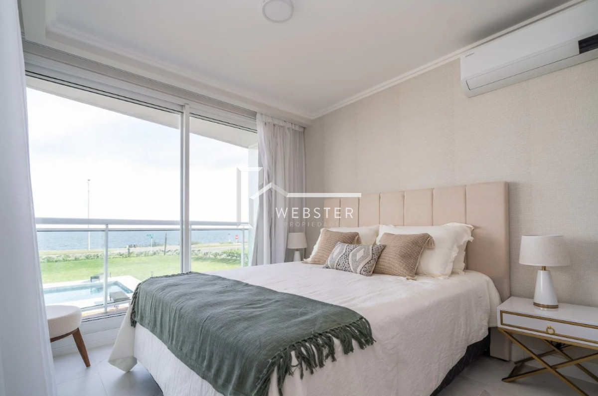 Apartamento ID.2188 - Apartamento en Alquiler de 2 dormitorio frente al Mar en Edificio Cruceros, Punta del este , Playa Mansa