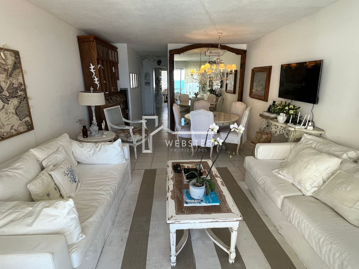 Apartamento ID.2038 - Apartamento de 3 dormitorios en Peninsula, Punta del Este