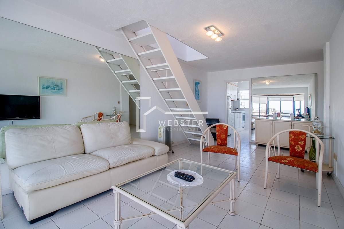 Apartamento ID.1532 - Apartamento en Venta de 3 dormitorios en Edificio Palm Beach . Peninsula , Punta del este 