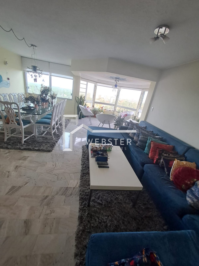 Apartamento ID.2204 - Alquiler Anual en Punta del Este 3 dormitorios y servicio sobre Roosevelt