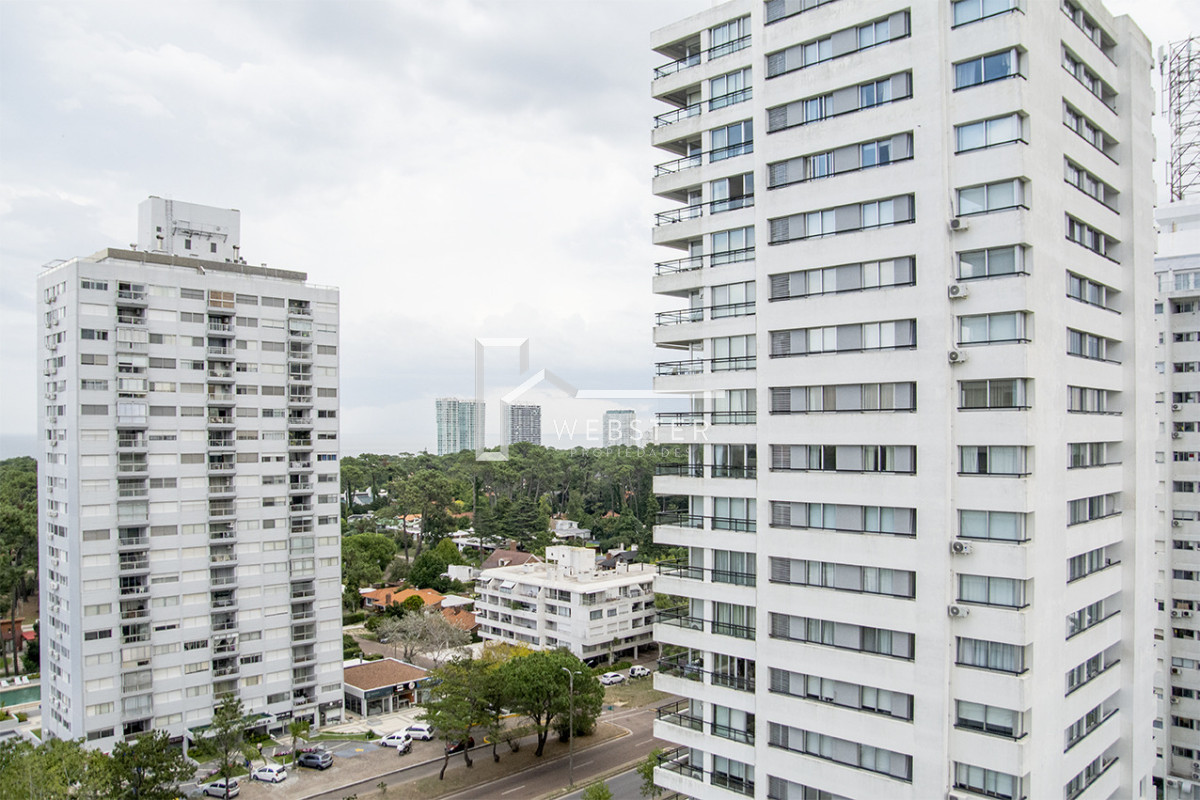 Apartamento ID.2735 - Hermoso Apartamento en Roosevelt,  Punta del Este en VENTA 
