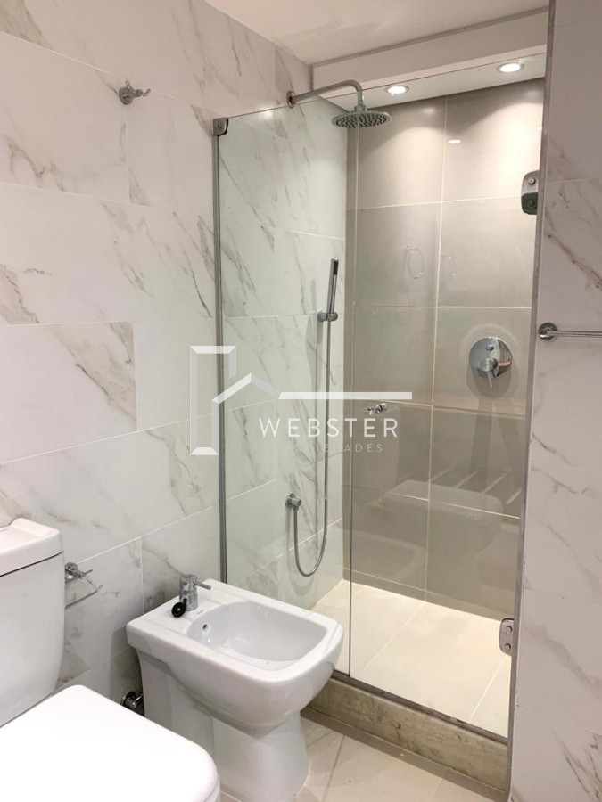 Apartamento ID.2035 - Apartamento en Venta de 2 dormitorios en Edificio I´marangatu, Playa Mansa , Punta del Este