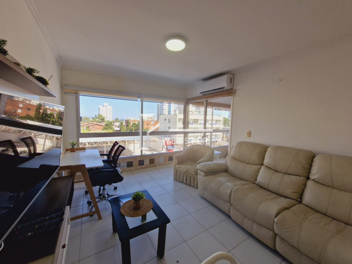 Apartamento ID.2050 - Apartamento de 2 dormitorios en Triangulo Mansa