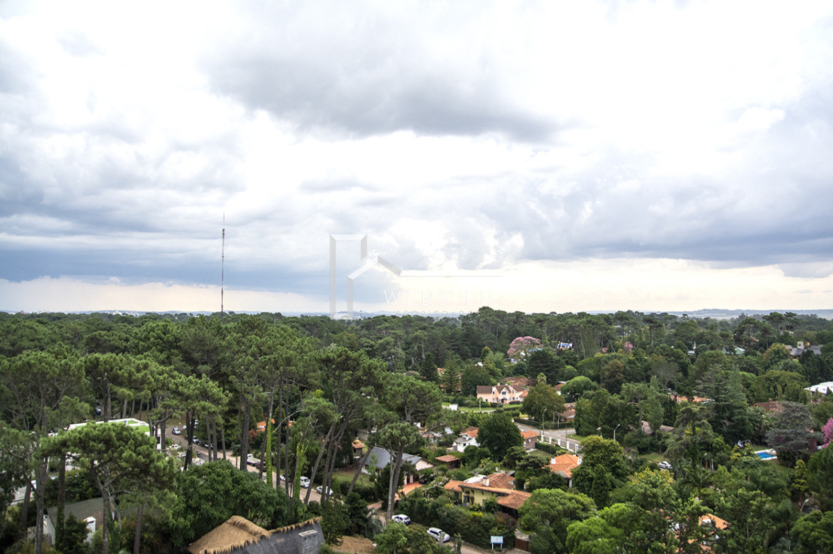 Apartamento ID.2735 - Hermoso Apartamento en Roosevelt,  Punta del Este en VENTA 