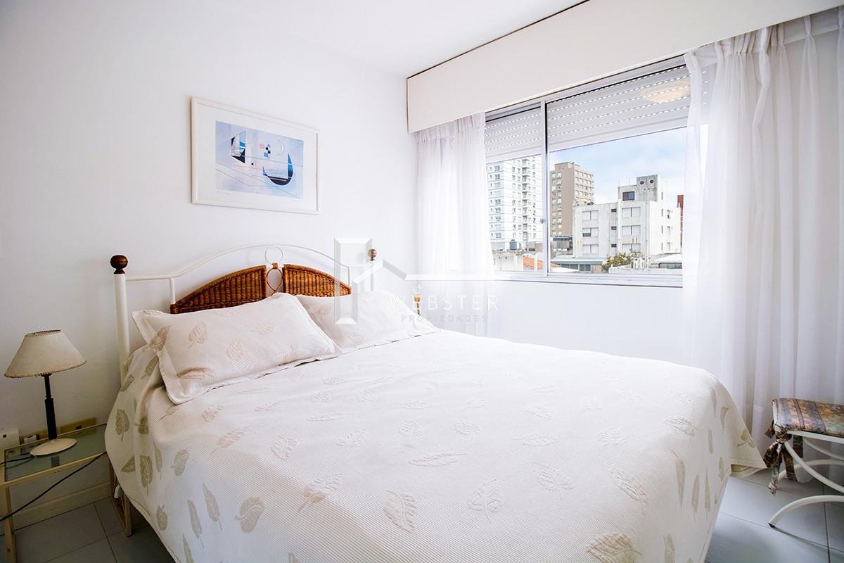 Apartamento ID.1532 - Apartamento en Venta de 3 dormitorios en Edificio Palm Beach . Peninsula , Punta del este 