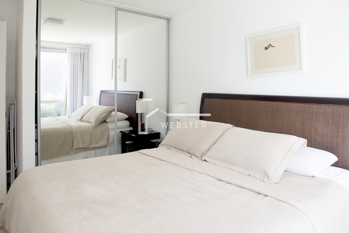 Apartamento ID.2085 - Oportunidad. Vende departamento de 2 dormitorios en Punta del Este