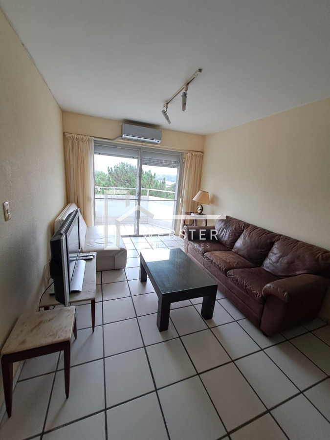 Apartamento ID.1988 - Alquiler anual 2 dormitorios en Punta del Este