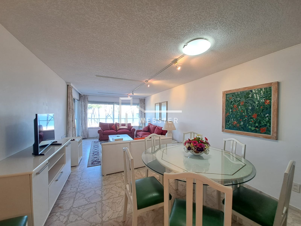 Apartamento ID.2035 - Apartamento en Venta de 2 dormitorios en Edificio I´marangatu, Playa Mansa , Punta del Este