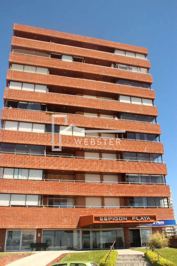 Apartamento ID.2655 - Venta de Apartamento de 2 dormitorios en Playa Brava - Punta del Este