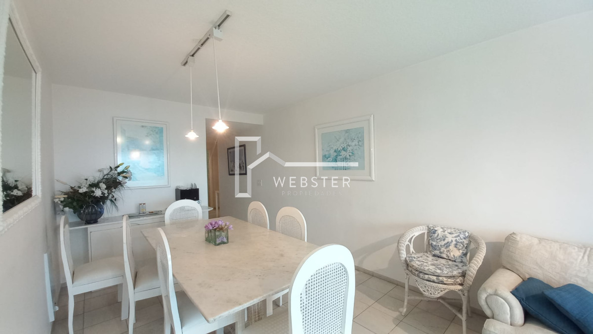 Apartamento ID.2233 - Departamento de 3 dormitorios + dependencia en venta, Playa Mansa. Torre Jefferson,.