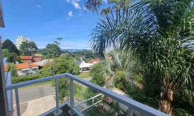 Alquiler anual 1 dormitorio en Punta del Este Playa Mansa