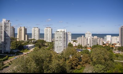 Apartamento de 3 dormitorios en Venta en Ocean Drive , Punta del este , Playa Brava