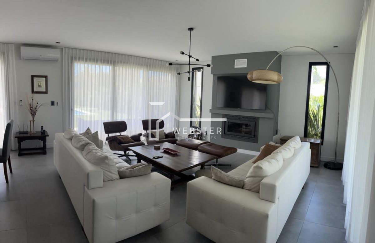 Casa ID.1763 - Casa en Venta en Barrio Privado La Arbolada , Punta del este 