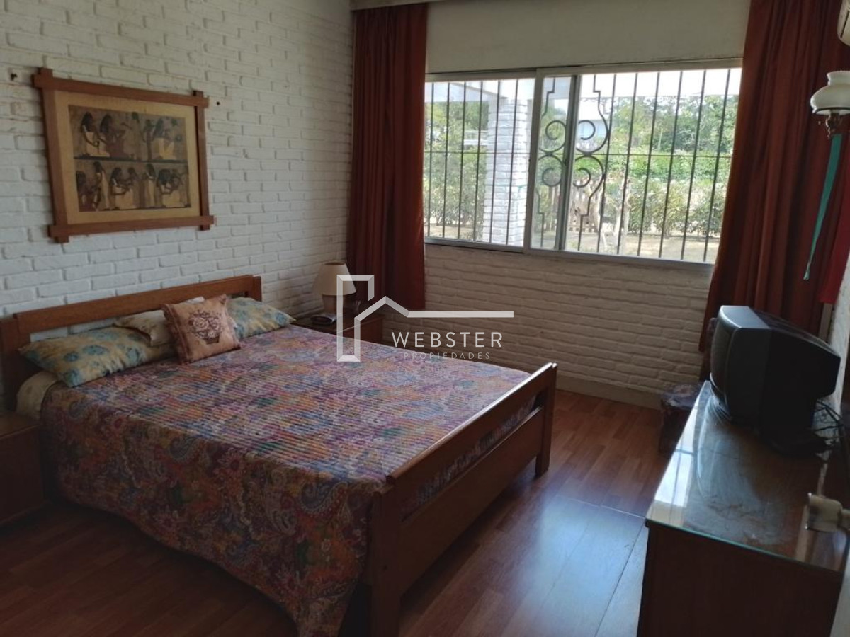 Casa ID.1529 - En zona residencial a metros de Playa Mansa