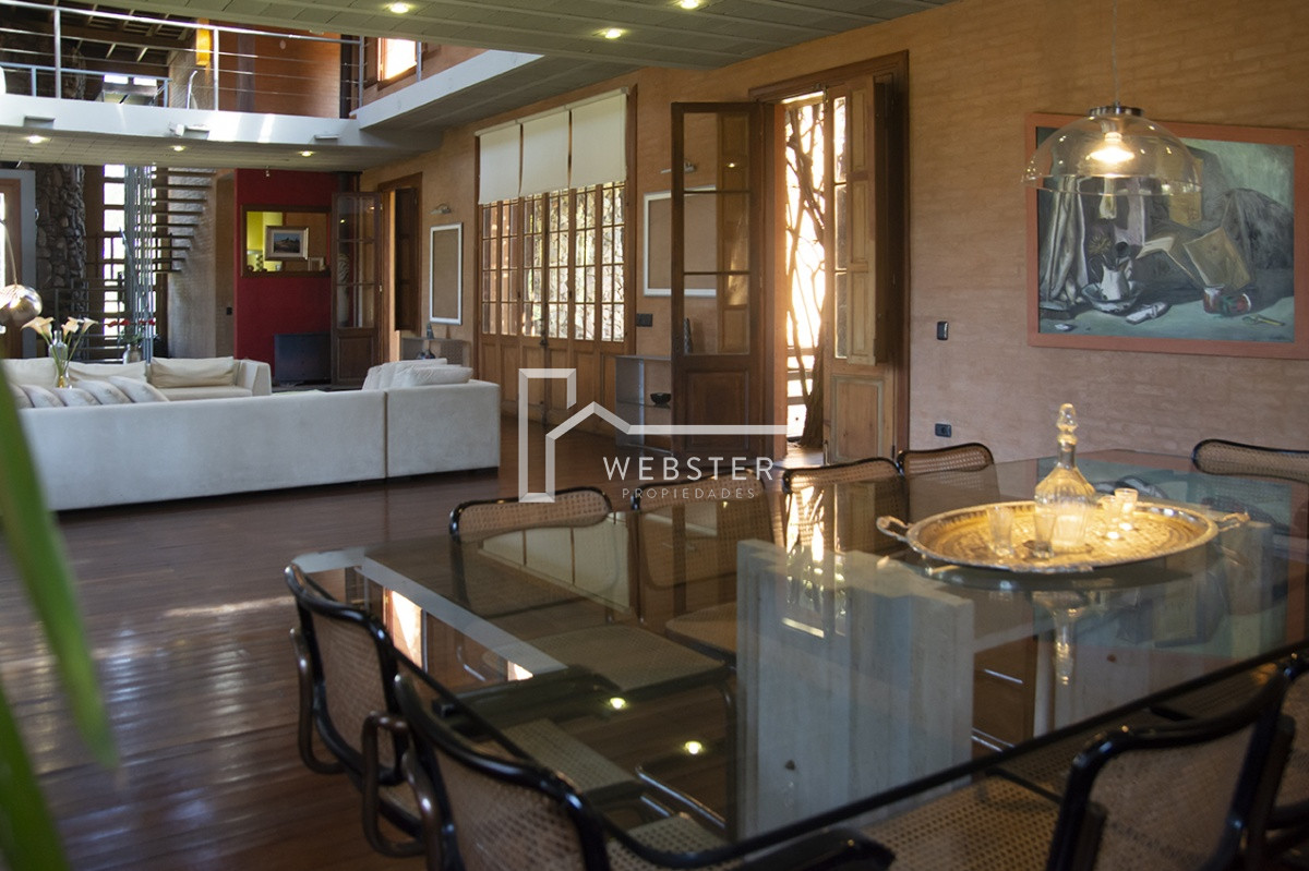 Casa ID.1758 - Divina Casa en venta en La Arbolada.