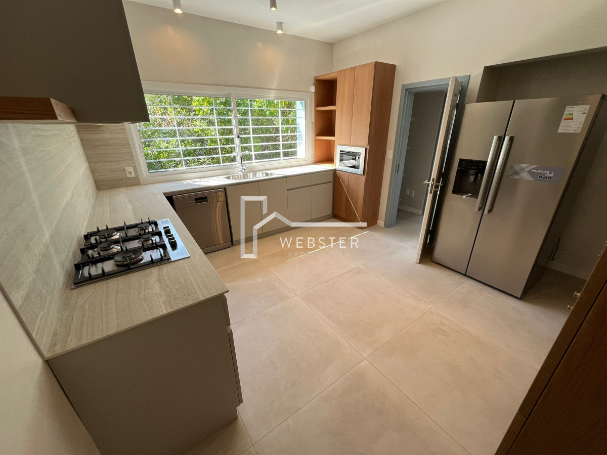 Casa ID.1672 - VENTA! ZONA FARO PUNTA DEL ESTE 