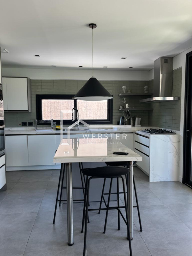 Casa ID.1763 - Casa en Venta en Barrio Privado La Arbolada , Punta del este 