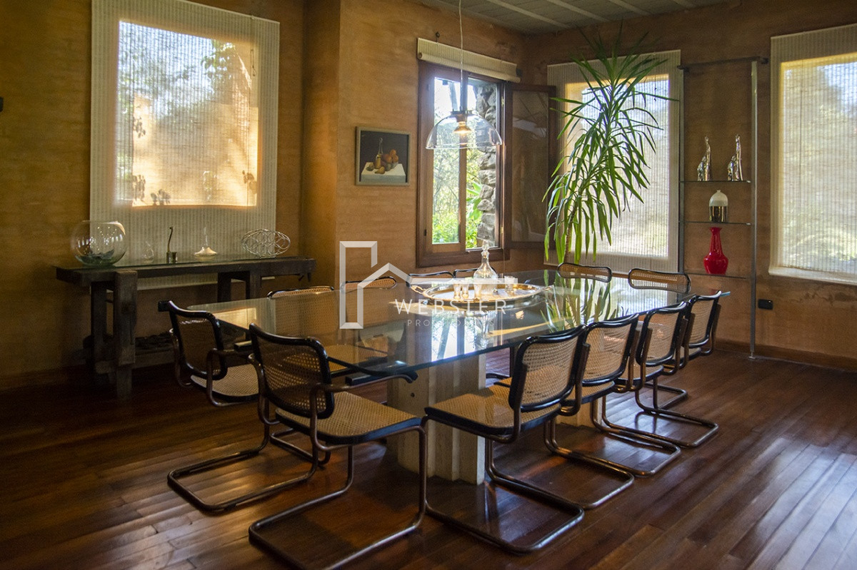 Casa ID.1758 - Divina Casa en venta en La Arbolada.