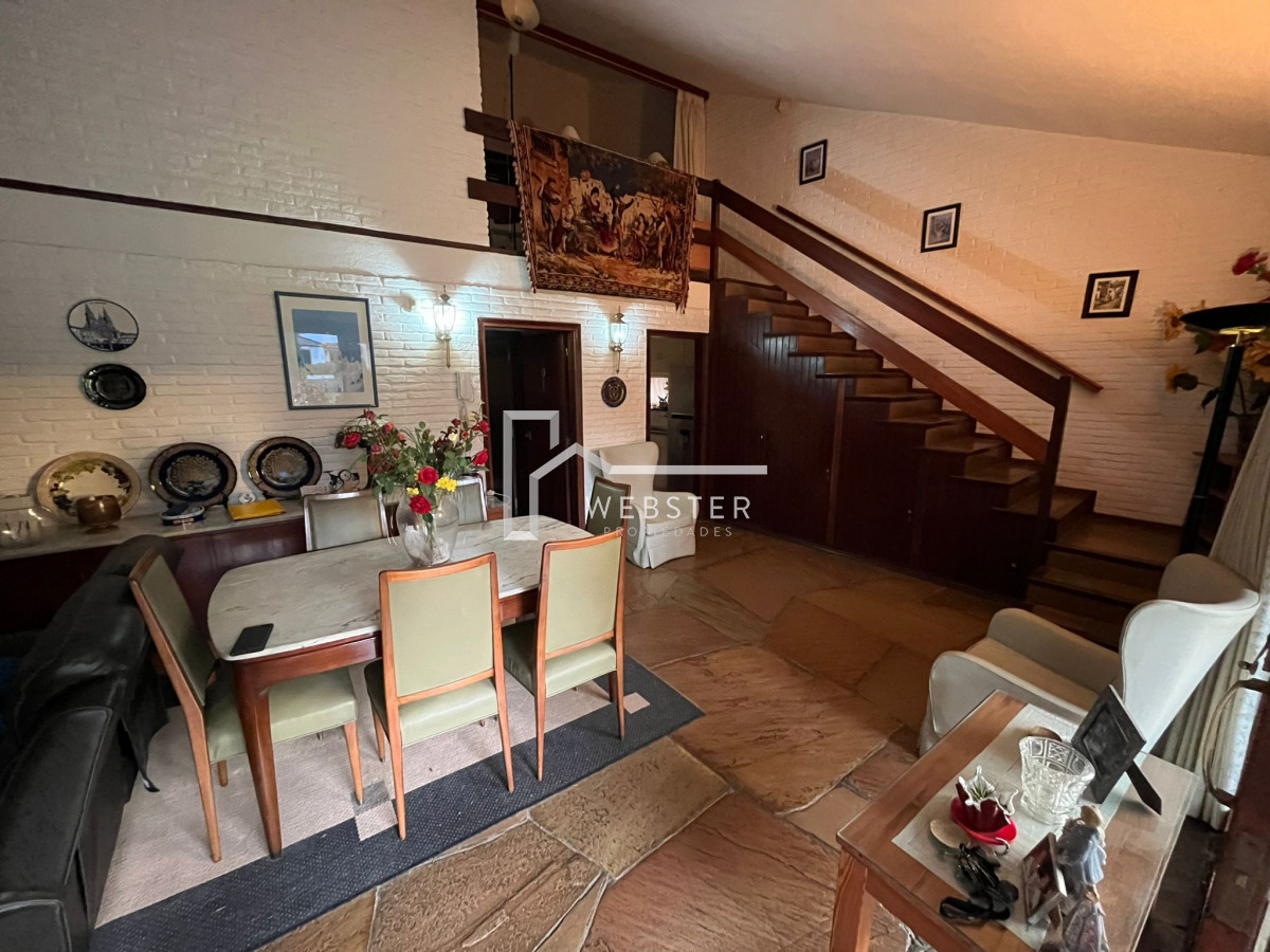Casa ID.2145 - Vende casa de 3 dormitorios en Pinares, Punta del Este 