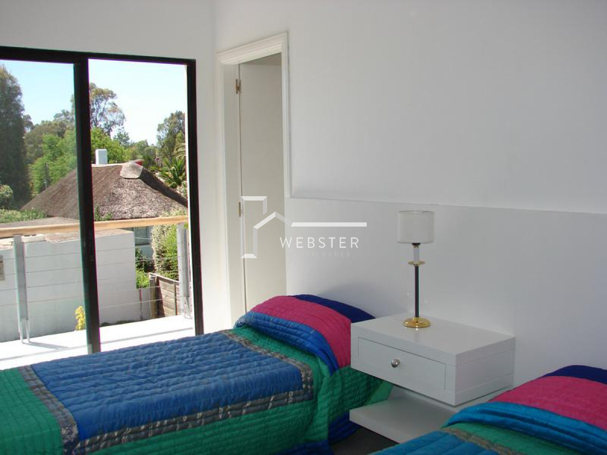 Casa ID.1443 - Casa en la barra en Venta 3 dormitorios con piscina