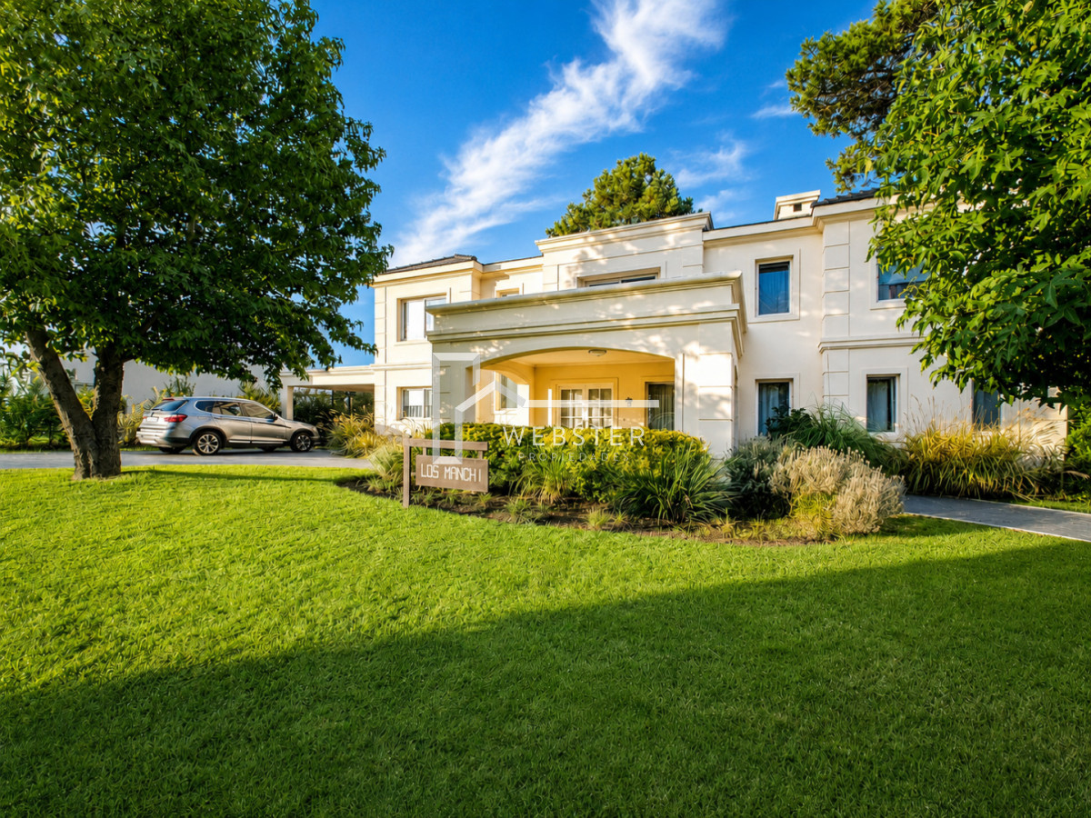 Casa ID.1759 - Boulevard Park, Casa de 4 dormitaros con Piscina en VENTA .
