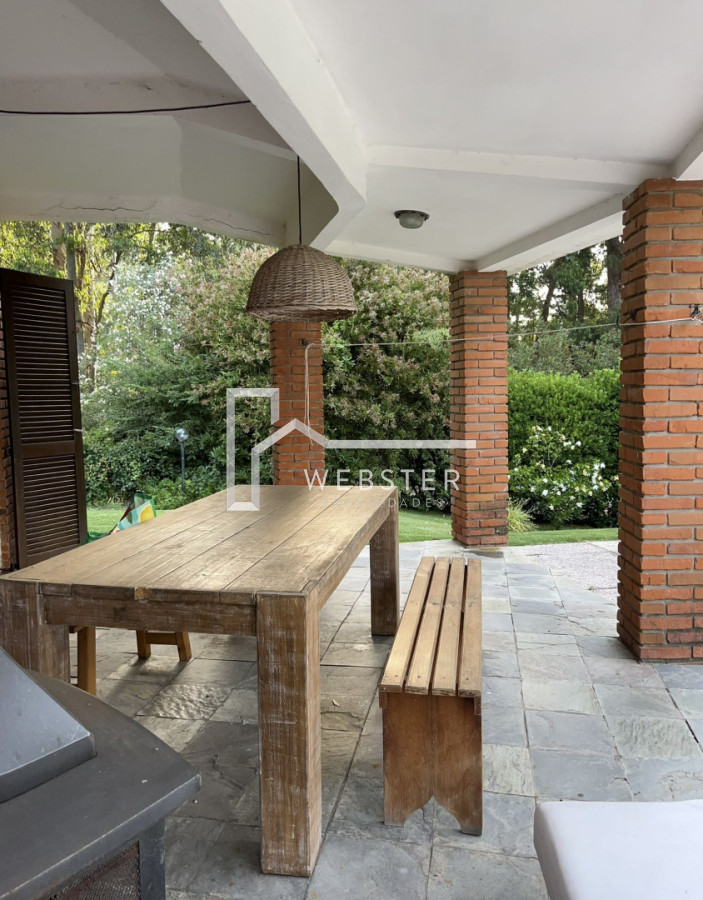 Casa ID.2818 - Alquiler anual Casa 3 dormitorios en barrio privado Punta del Este