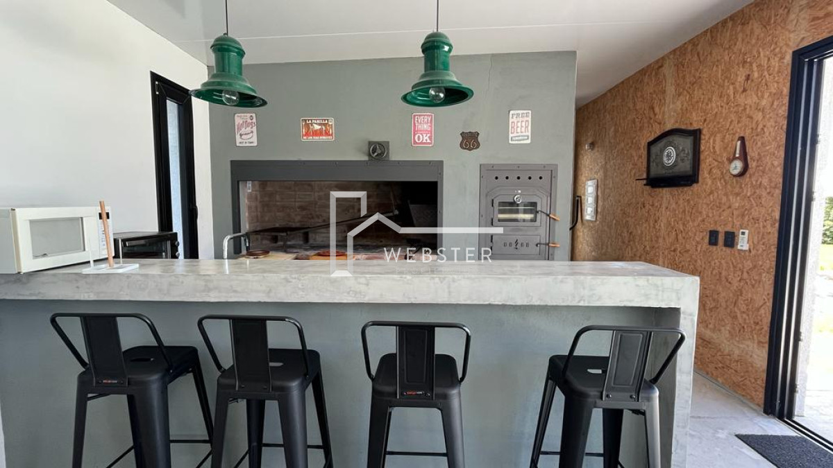 Casa ID.1763 - Casa en Venta en Barrio Privado La Arbolada , Punta del este 