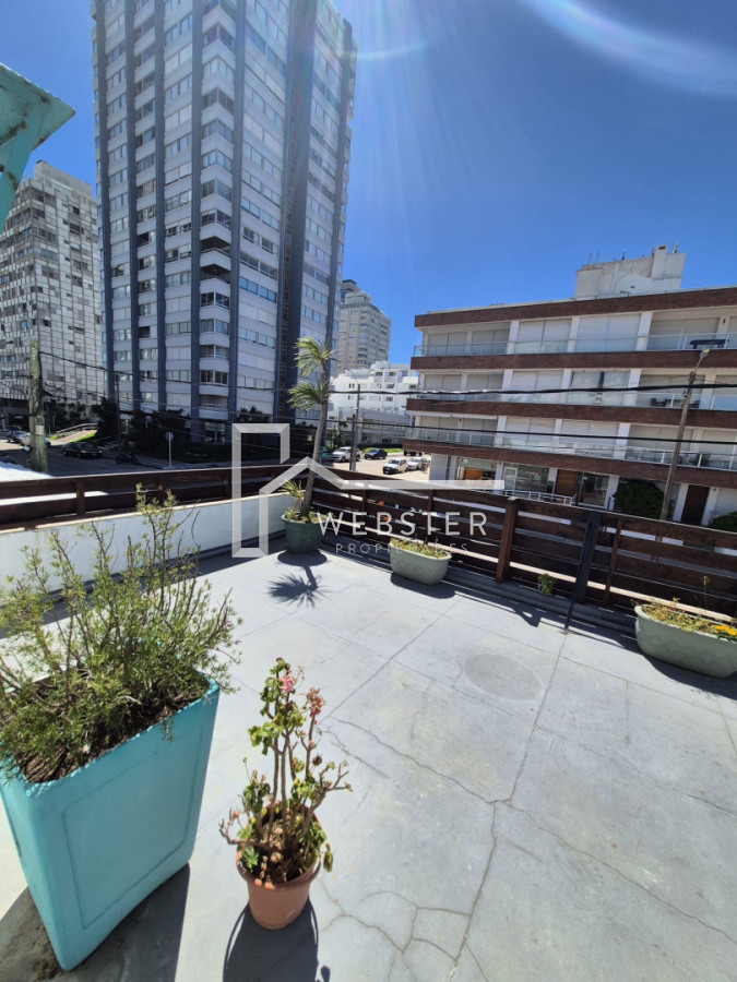 Casa ID.2778 - Casa de dos dormitorios en alquiler anual en Punta del Este
