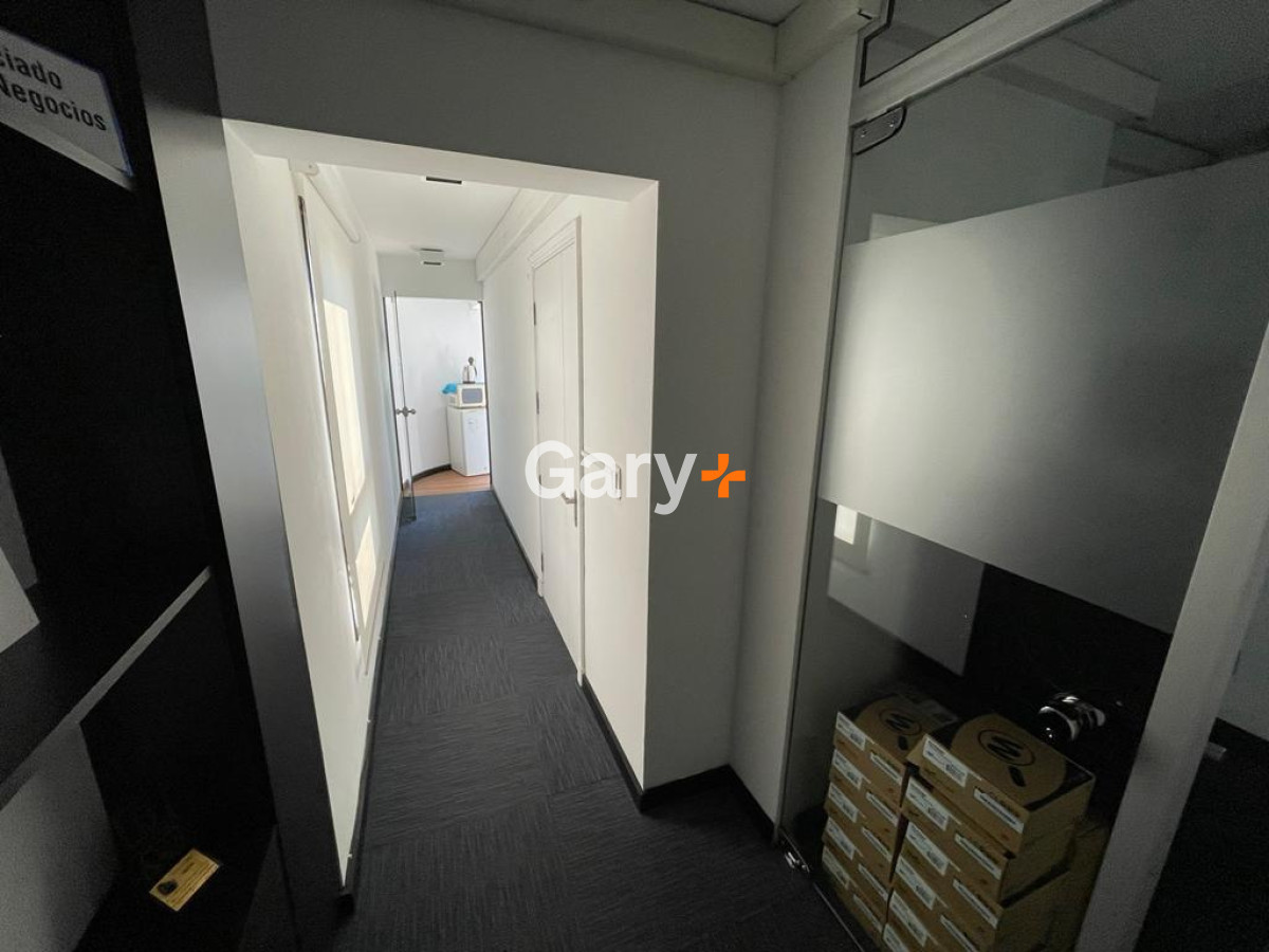 Apartamento ID.28041 - 2 OFICINAS EN VENTA UNIFICADAS EN CIUDAD VIEJA