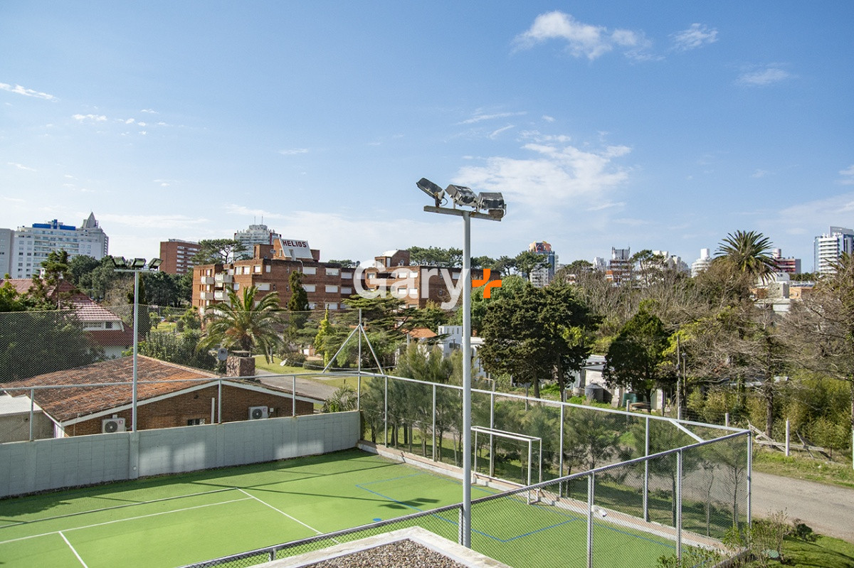 Apartamento ID.27299 - Gran departamento con hermosas terminaciones.